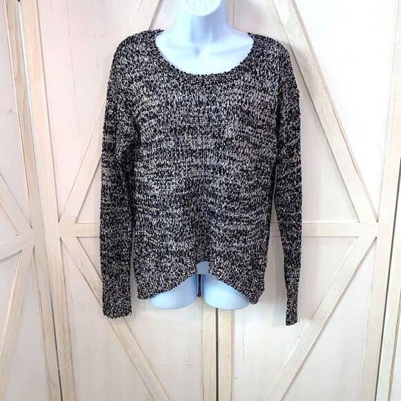 Cartise Black Knit Silver Sequin Sweater With Open Mesh Cutout In Back - Picture 4 of 13